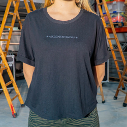 Camiseta crop negra Aske